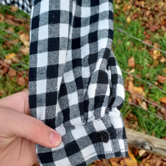 Art Class Girls Black and White Buffalo Plaid. - Picture 5 of 8